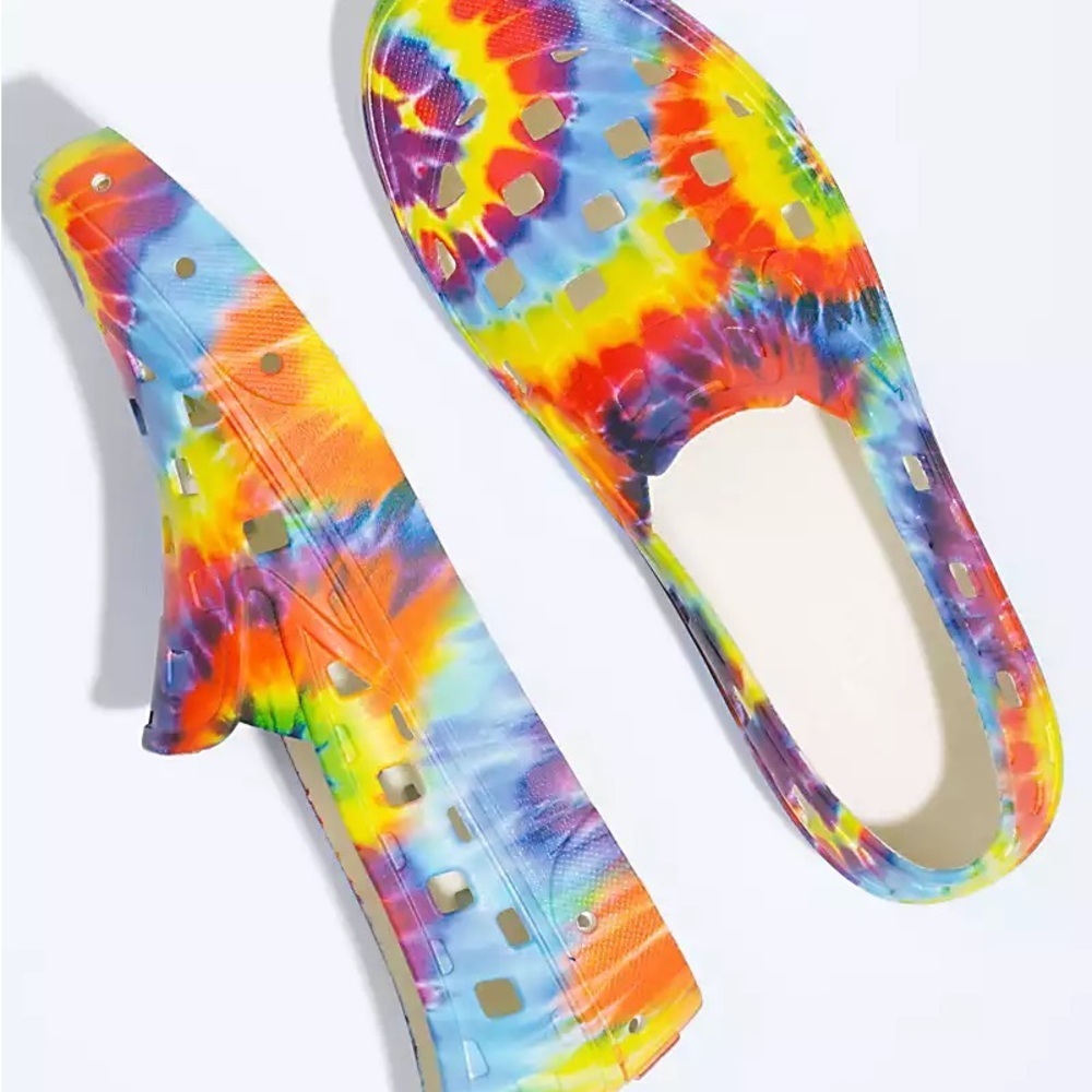 #48❤️/38❤️ VANS TRK TIE DYE SLIP ON SNEAKERS - Picture 5 of 10